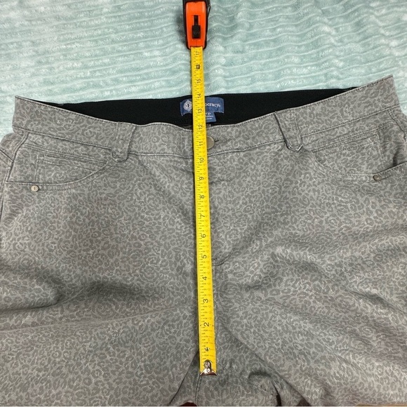 Democracy Ab solution 22WP Gray subtle animal print jeans - Picture 5 of 11